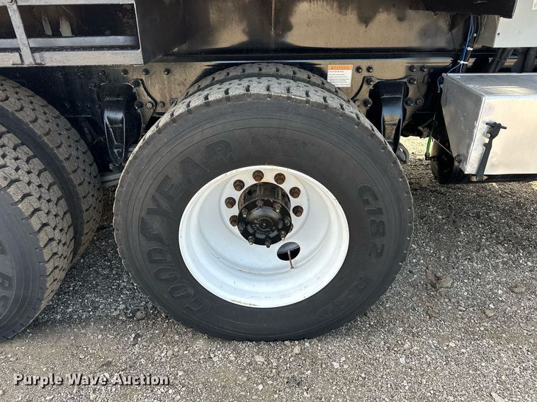 image for item EG1086 2012 Freightliner  Business Class M2 crane truck