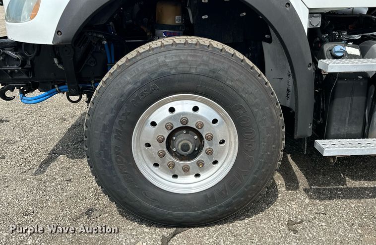 image for item EG1086 2012 Freightliner  Business Class M2 crane truck