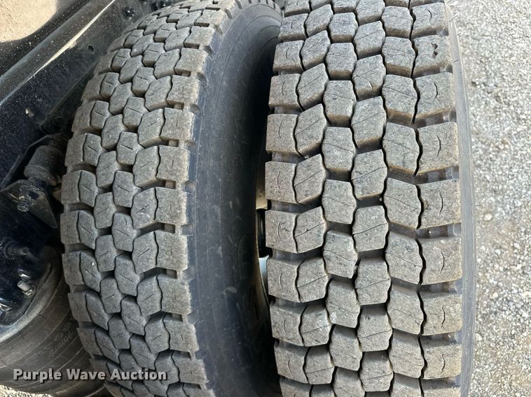 image for item EG1086 2012 Freightliner  Business Class M2 crane truck