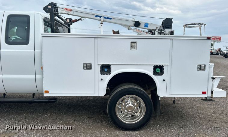 image for item EG1089 2011 Ford F450 Super Duty utility / service truck