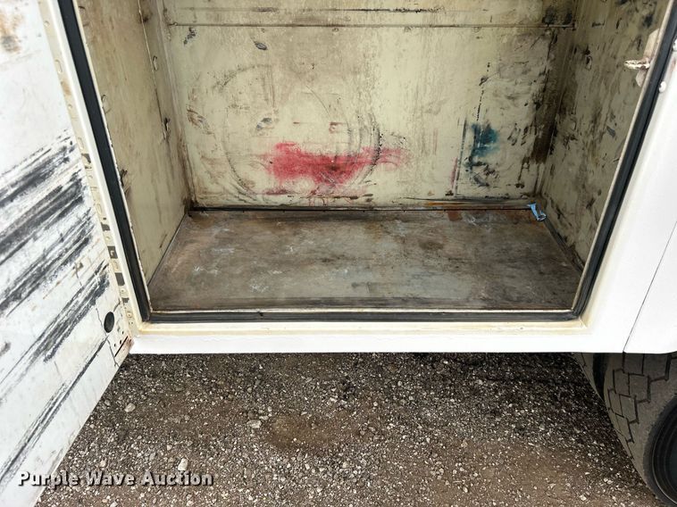 image for item EG1089 2011 Ford F450 Super Duty utility / service truck