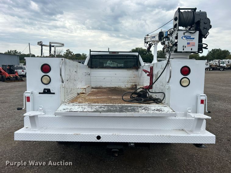 image for item EG1089 2011 Ford F450 Super Duty utility / service truck