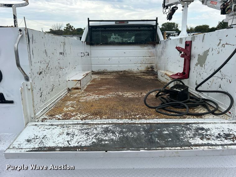 image for item EG1089 2011 Ford F450 Super Duty utility / service truck