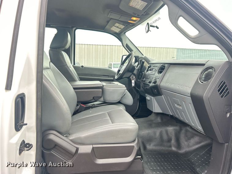 image for item EG1089 2011 Ford F450 Super Duty utility / service truck