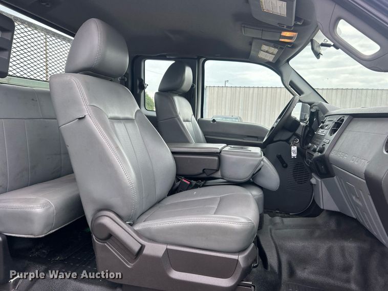 image for item EG1089 2011 Ford F450 Super Duty utility / service truck