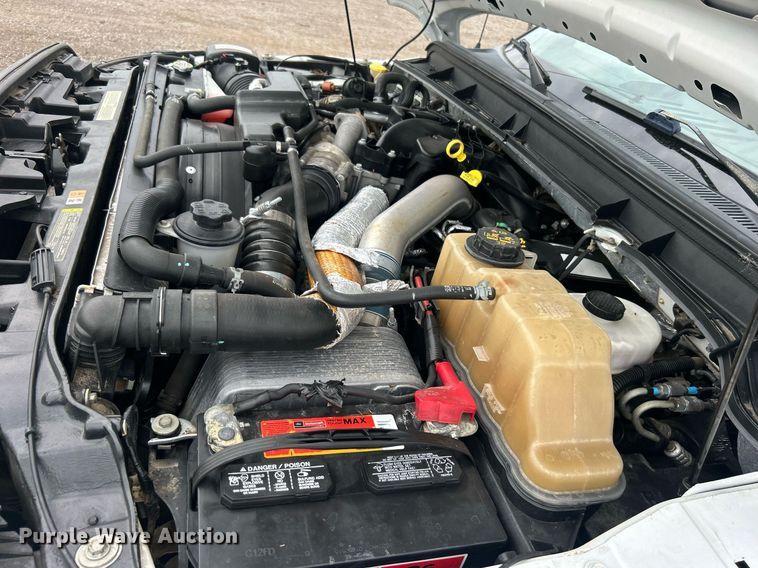 image for item EG1089 2011 Ford F450 Super Duty utility / service truck