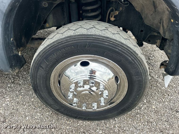 image for item EG1089 2011 Ford F450 Super Duty utility / service truck