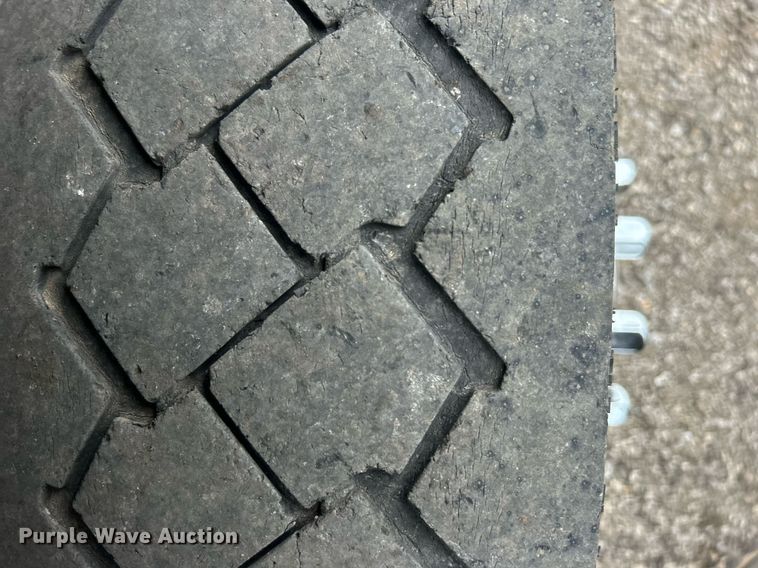 image for item EG1089 2011 Ford F450 Super Duty utility / service truck