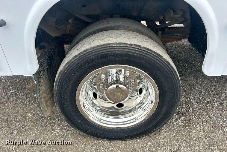 image for item EG1089 2011 Ford F450 Super Duty utility / service truck