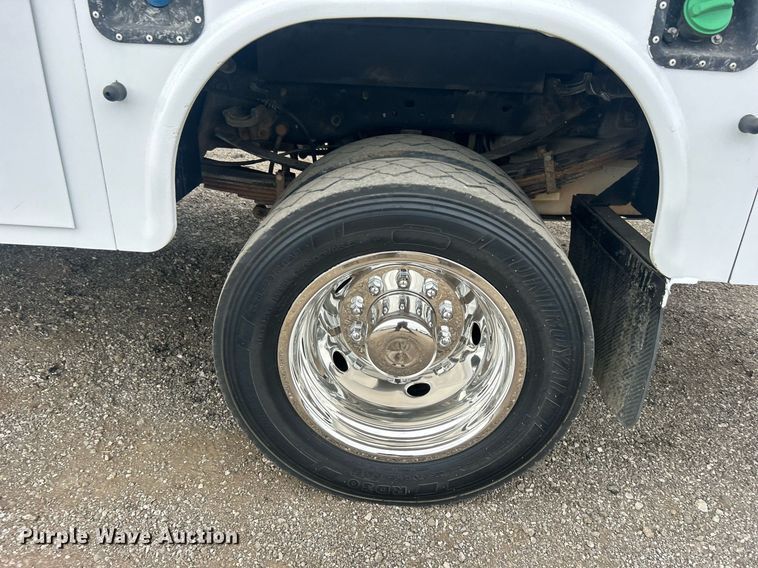 image for item EG1089 2011 Ford F450 Super Duty utility / service truck