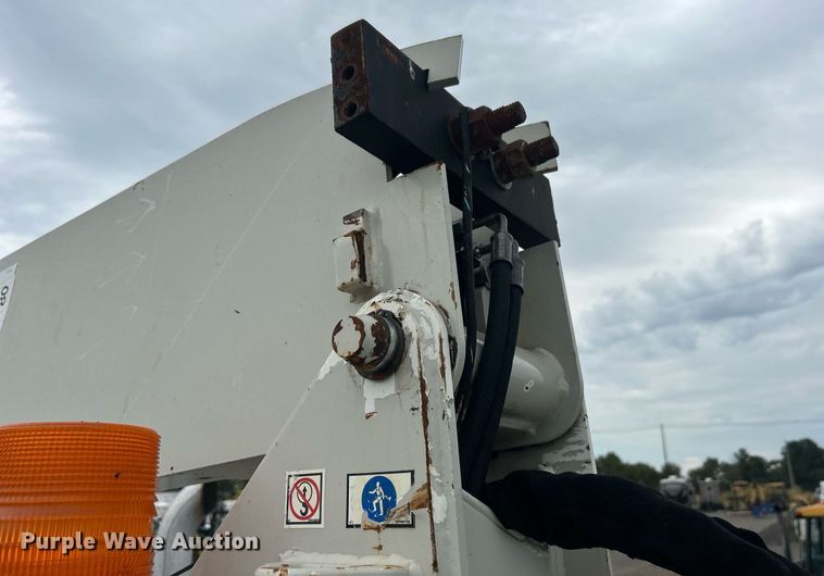 image for item EG1090 2012 Freightliner  Business Class M2 crane truck