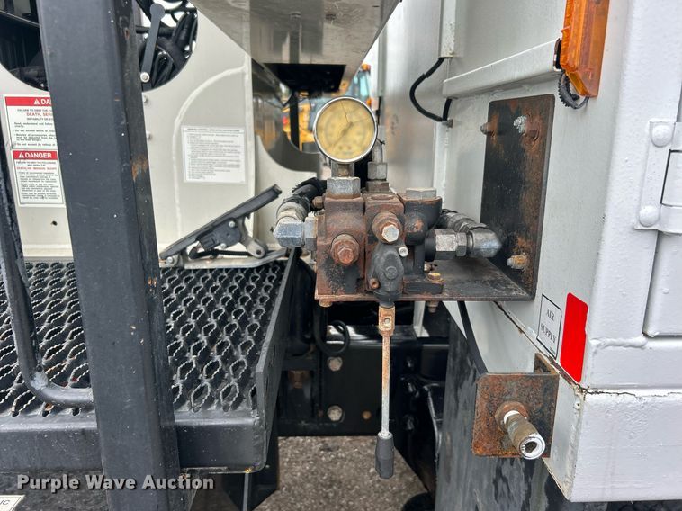 image for item EG1090 2012 Freightliner  Business Class M2 crane truck