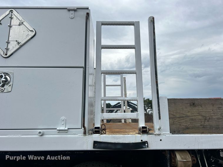 image for item EG1090 2012 Freightliner  Business Class M2 crane truck