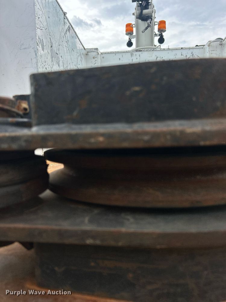 image for item EG1090 2012 Freightliner  Business Class M2 crane truck