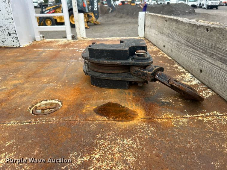 image for item EG1090 2012 Freightliner  Business Class M2 crane truck