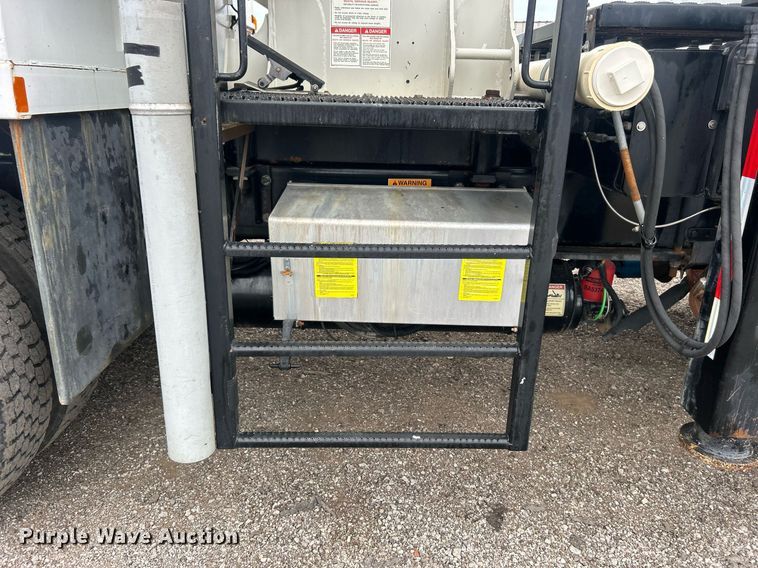 image for item EG1090 2012 Freightliner  Business Class M2 crane truck