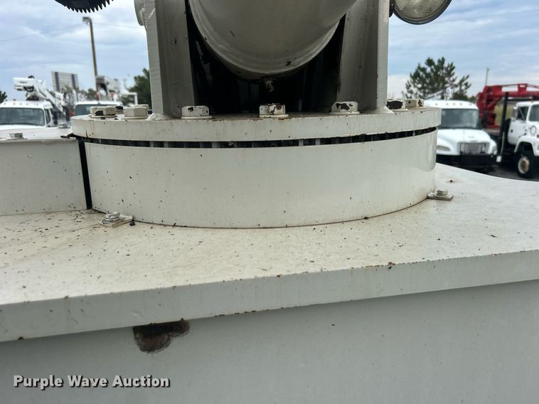 image for item EG1090 2012 Freightliner  Business Class M2 crane truck