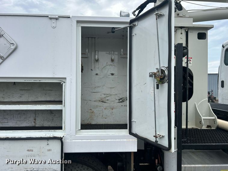 image for item EG1090 2012 Freightliner  Business Class M2 crane truck