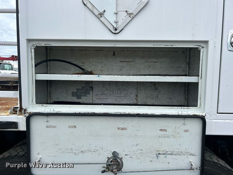 image for item EG1090 2012 Freightliner  Business Class M2 crane truck