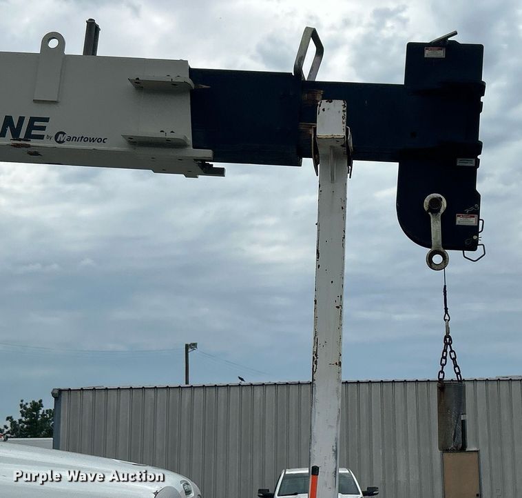 image for item EG1090 2012 Freightliner  Business Class M2 crane truck