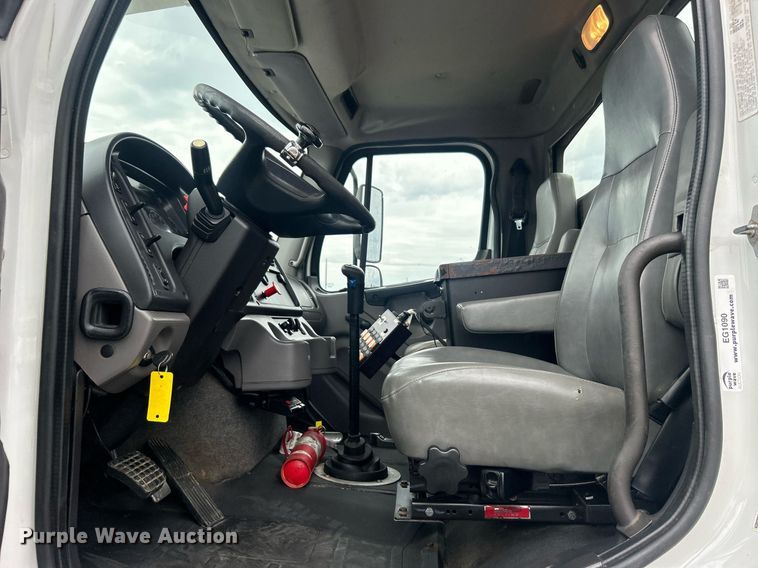 image for item EG1090 2012 Freightliner  Business Class M2 crane truck