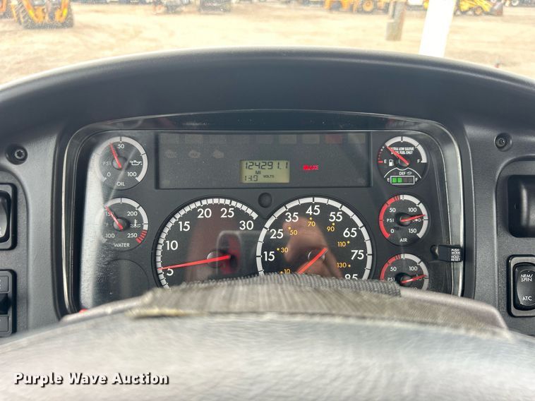 image for item EG1090 2012 Freightliner  Business Class M2 crane truck