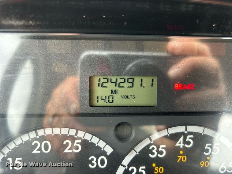 image for item EG1090 2012 Freightliner  Business Class M2 crane truck