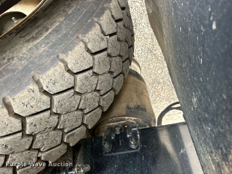 image for item EG1090 2012 Freightliner  Business Class M2 crane truck