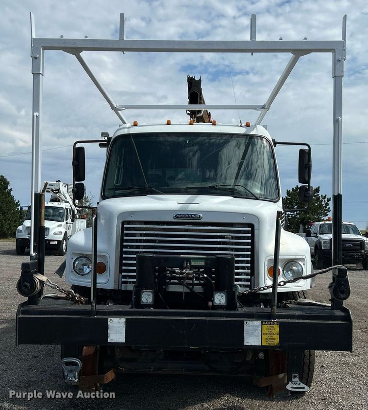 image for item EG1091 2007 Freightliner  Business Class M2 crane truck