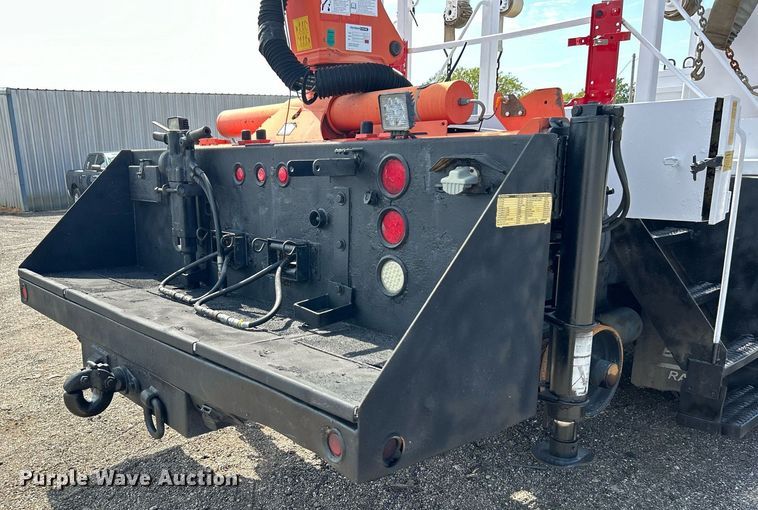 image for item EG1091 2007 Freightliner  Business Class M2 crane truck