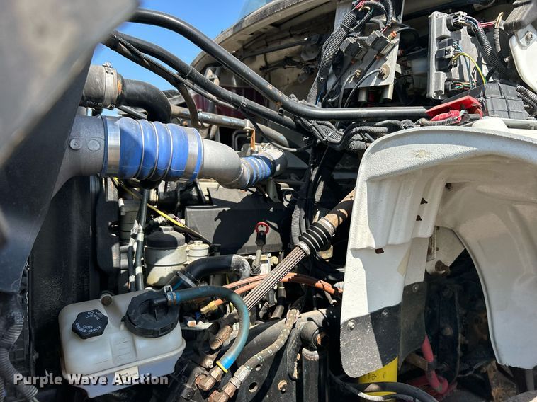 image for item EG1091 2007 Freightliner  Business Class M2 crane truck