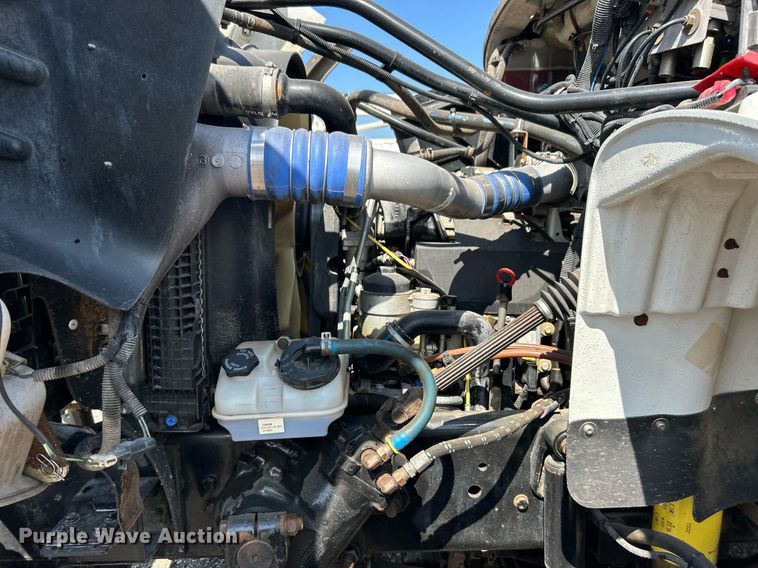 image for item EG1091 2007 Freightliner  Business Class M2 crane truck