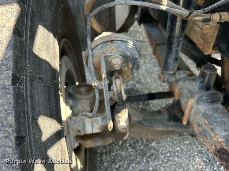 image for item EG1091 2007 Freightliner  Business Class M2 crane truck