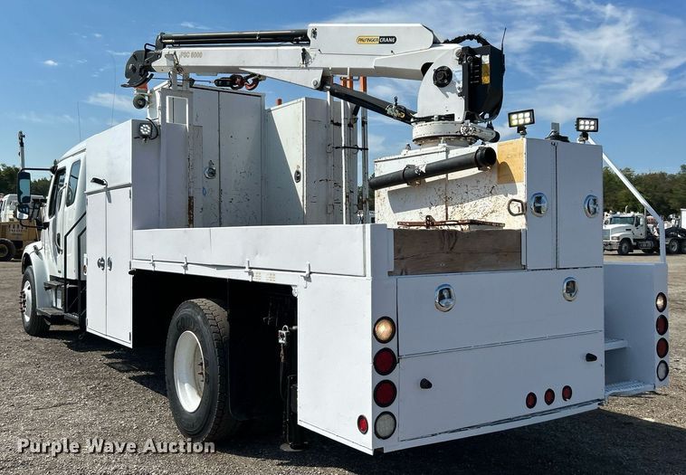 image for item EG1092 2007 Freightliner  Business Class M2 crane truck