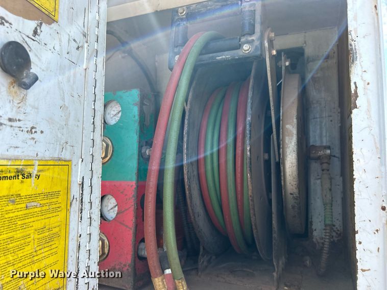 image for item EG1092 2007 Freightliner  Business Class M2 crane truck