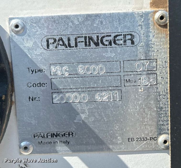 image for item EG1092 2007 Freightliner  Business Class M2 crane truck