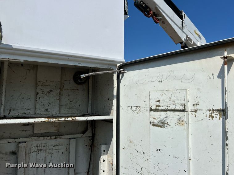 image for item EG1092 2007 Freightliner  Business Class M2 crane truck