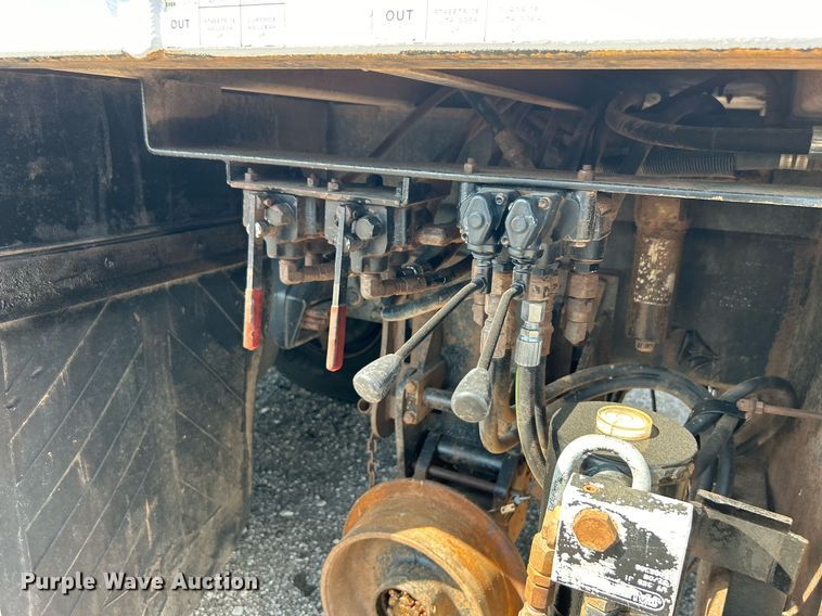 image for item EG1092 2007 Freightliner  Business Class M2 crane truck