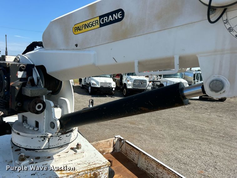 image for item EG1092 2007 Freightliner  Business Class M2 crane truck