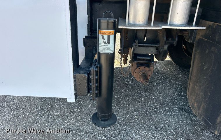 image for item EG1092 2007 Freightliner  Business Class M2 crane truck