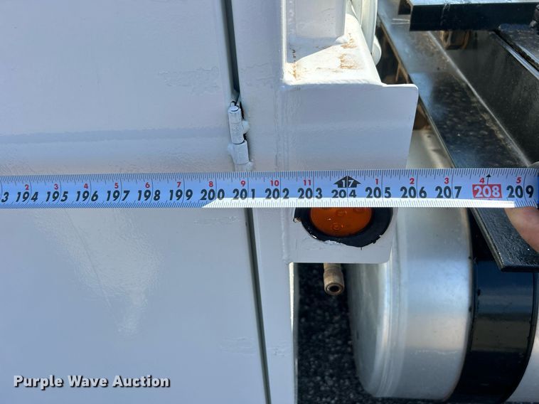 image for item EG1092 2007 Freightliner  Business Class M2 crane truck