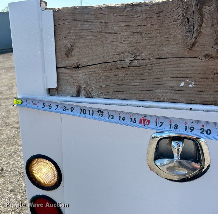 image for item EG1092 2007 Freightliner  Business Class M2 crane truck