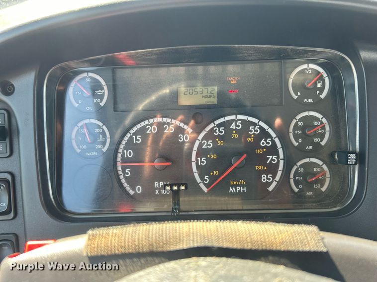 image for item EG1092 2007 Freightliner  Business Class M2 crane truck