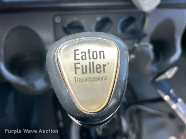 image for item EG1092 2007 Freightliner  Business Class M2 crane truck