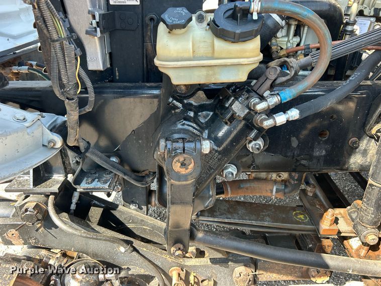 image for item EG1092 2007 Freightliner  Business Class M2 crane truck