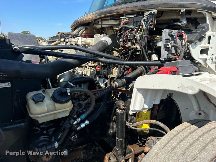 image for item EG1092 2007 Freightliner  Business Class M2 crane truck