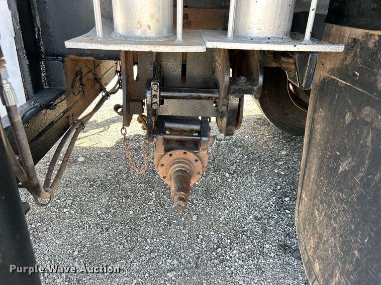 image for item EG1092 2007 Freightliner  Business Class M2 crane truck