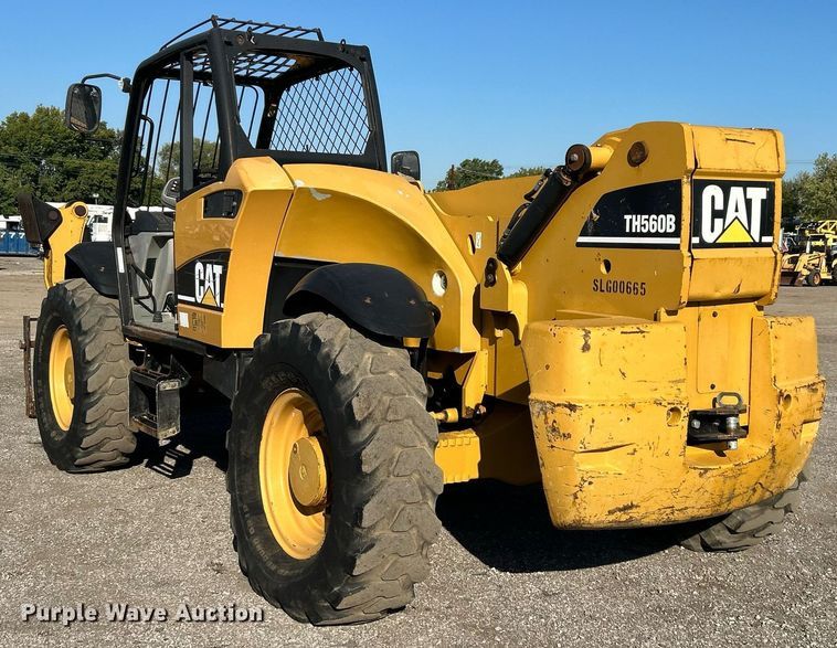 image for item EG1097 2004 Caterpillar  TH560B telehandler