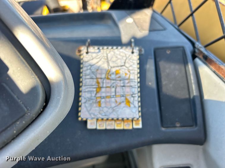 image for item EG1097 2004 Caterpillar  TH560B telehandler