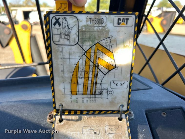 image for item EG1097 2004 Caterpillar  TH560B telehandler